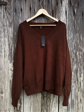 Lulu’s V-neck sweater chocolate brown L/XL